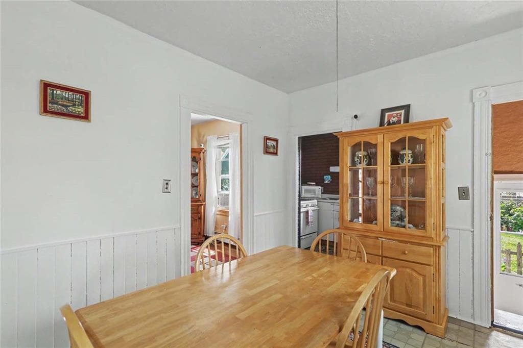 304 Indiana Avenue photo 17