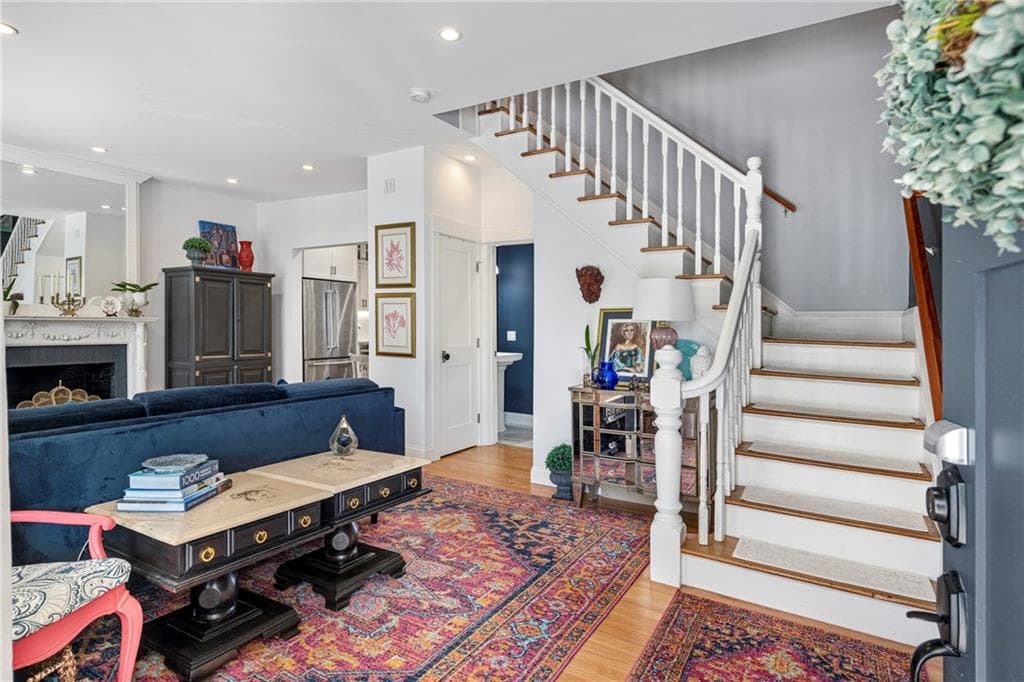 Condominium at 10 12 Champlin Street UNIT 10, Newport, photo 6 of 47