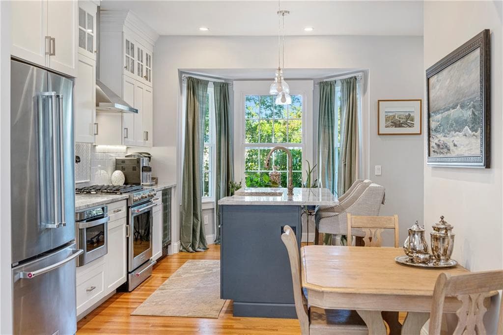 Condominium at 10 12 Champlin Street UNIT 10, Newport, photo 10 of 47