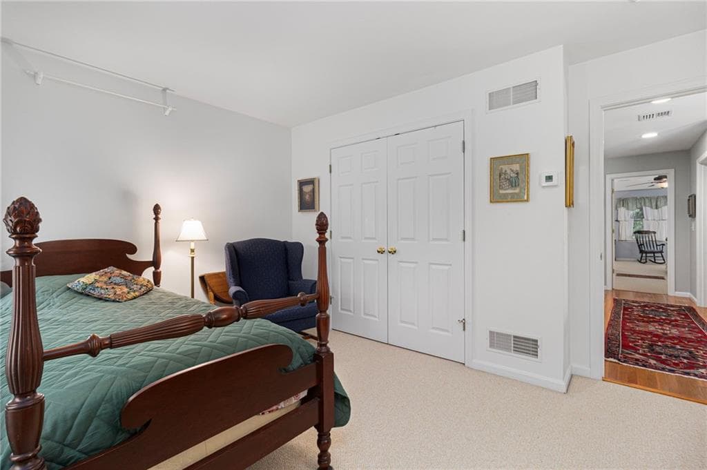 59 Sylvan Way photo 33