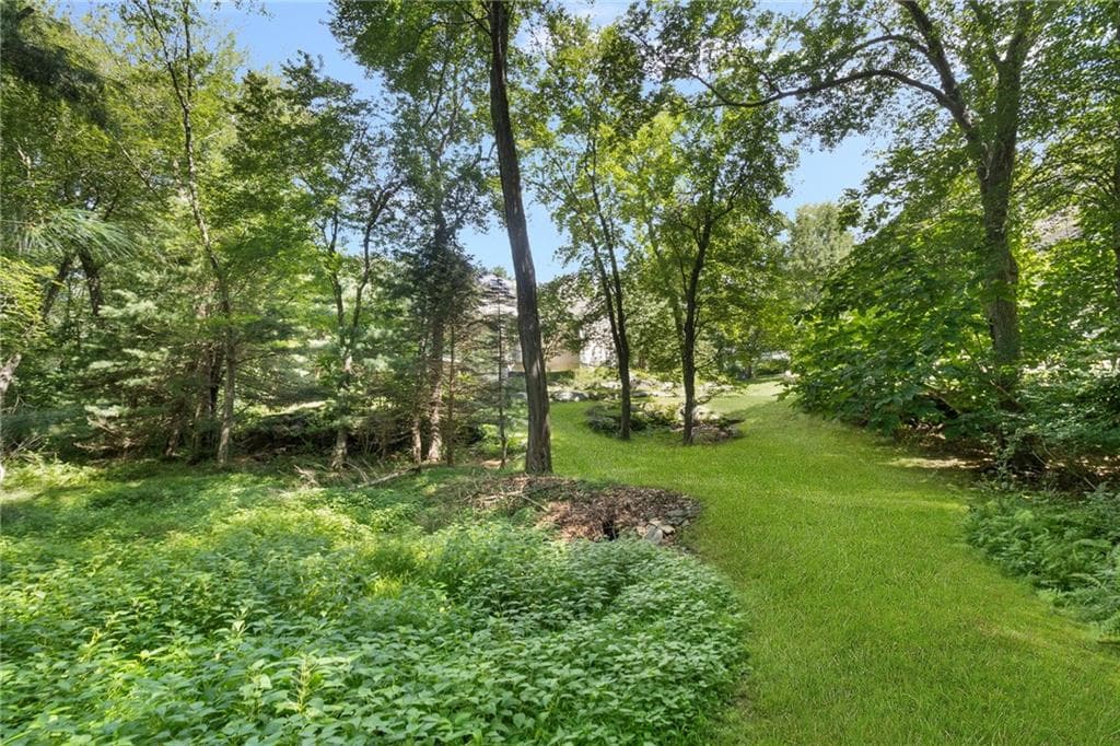 59 Sylvan Way photo 8