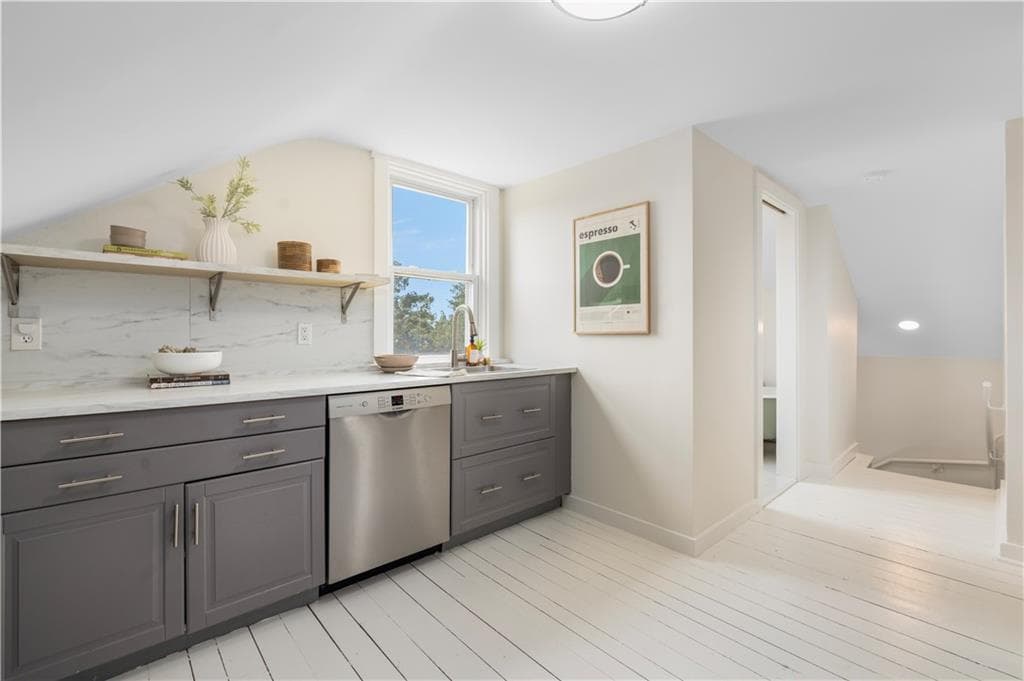 27 Dean Avenue UNIT 3 photo 12