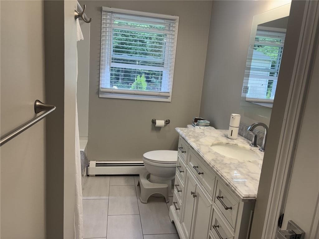 Single Family Residence at 23 Granite Street, Johnston, photo 8 of 25