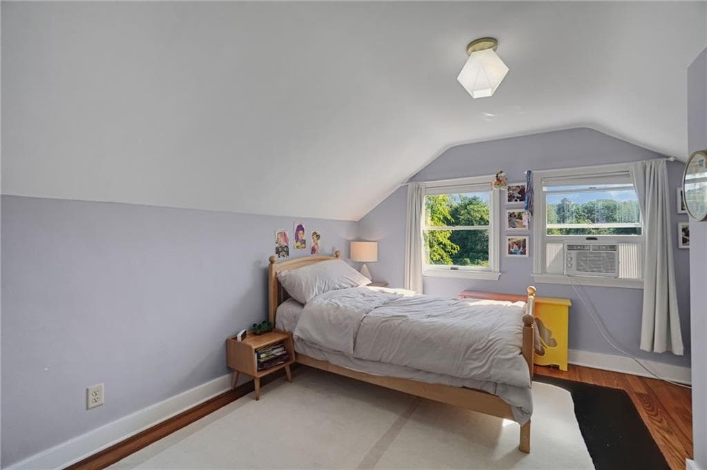 520 Middle Highway photo 23