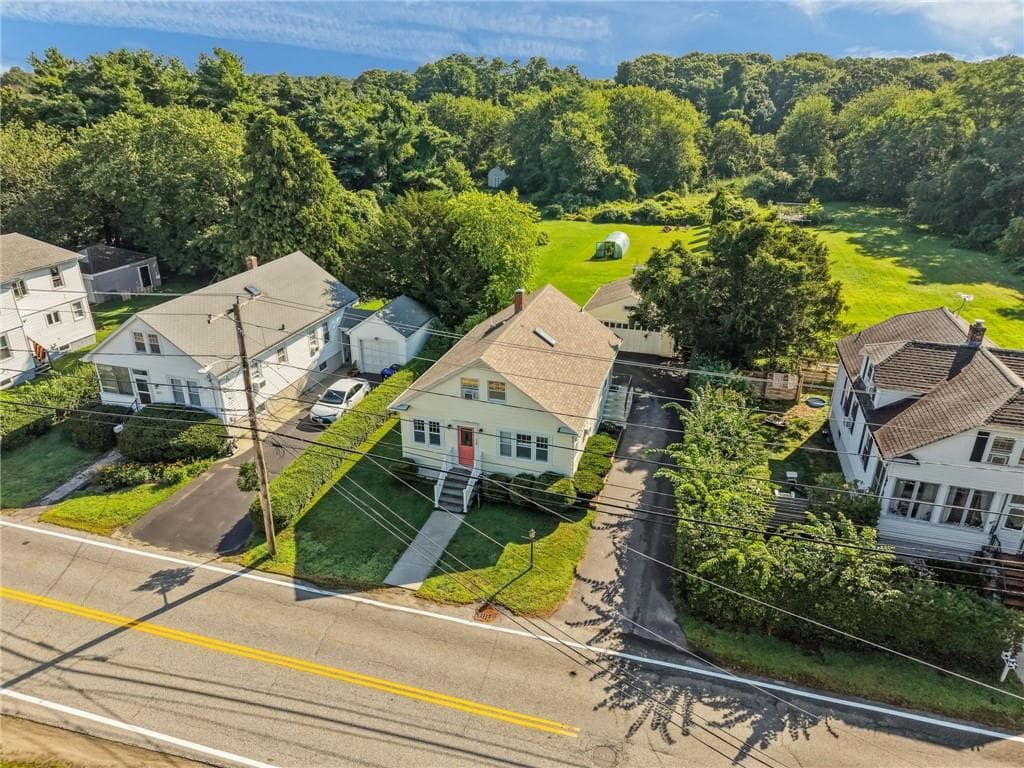 520 Middle Highway photo 46