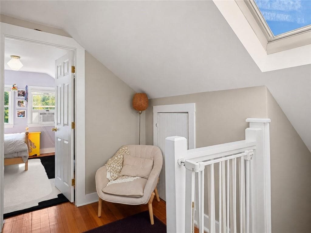 520 Middle Highway photo 22