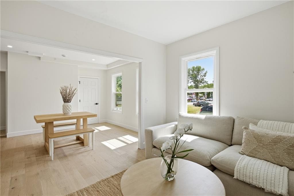 42 Park Place photo 4