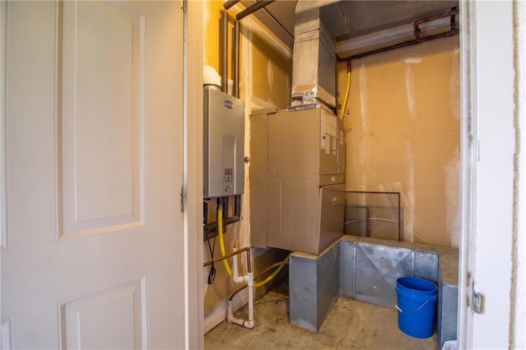 650 East Greenwich Avenue UNIT 5-405 photo 34