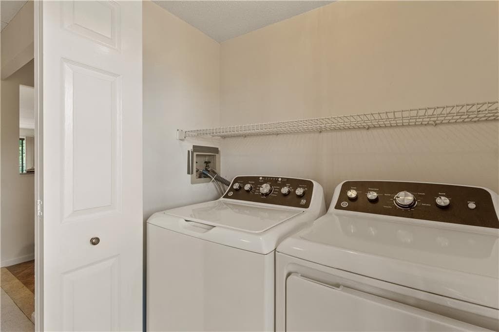 650 East Greenwich Avenue UNIT 5-405 photo 31