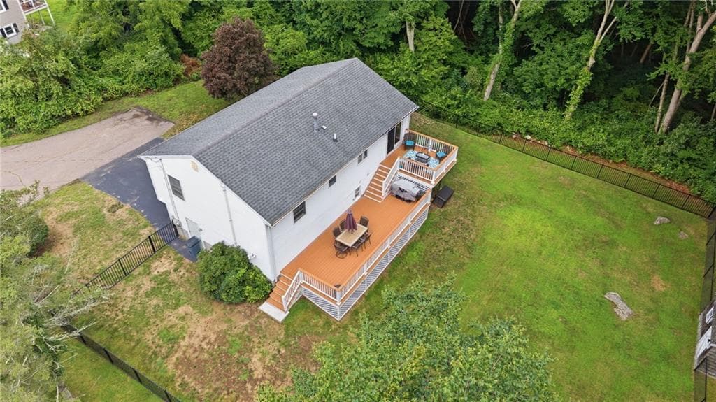 15 Clay Lane photo 8