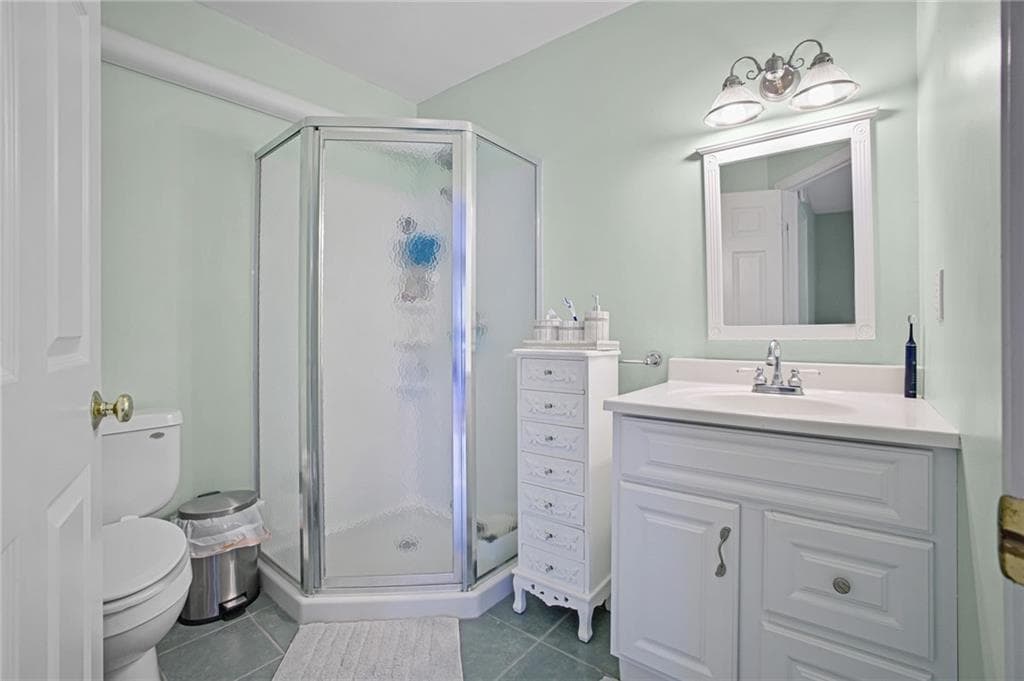 4 Nantucket Avenue photo 36