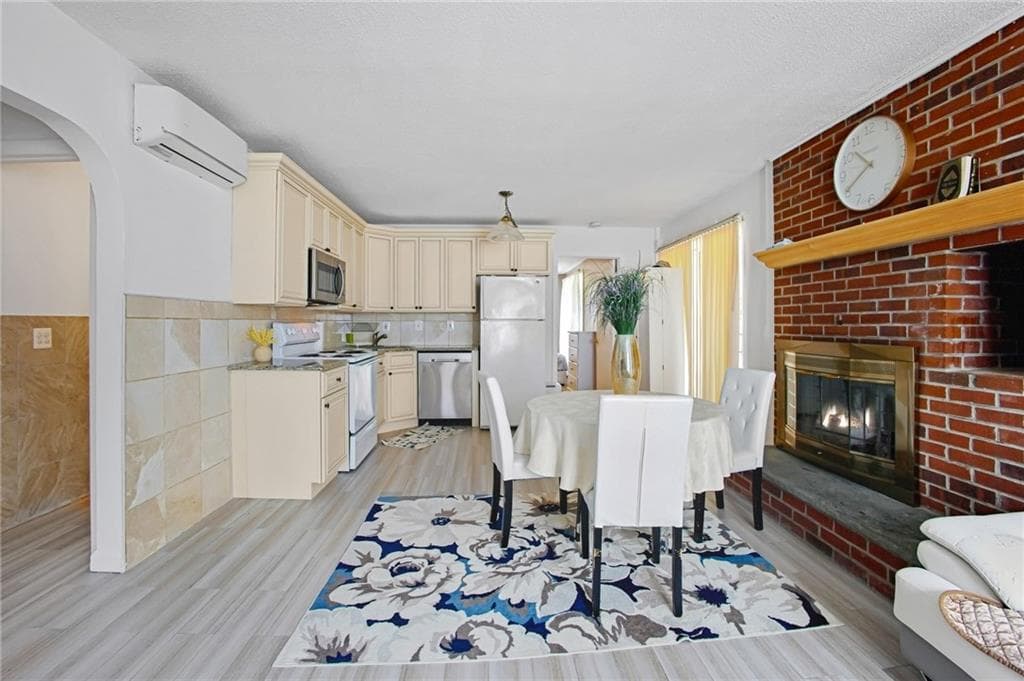 4 Nantucket Avenue photo 38