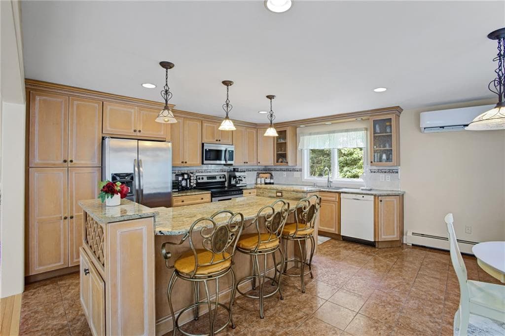 4 Nantucket Avenue photo 10