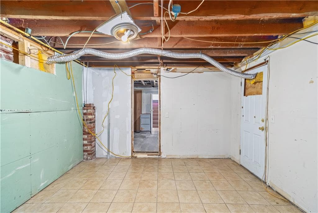197 Althea Street photo 31