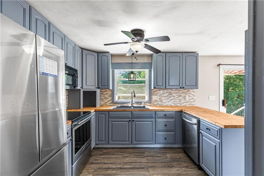 40 Fern Drive photo 11
