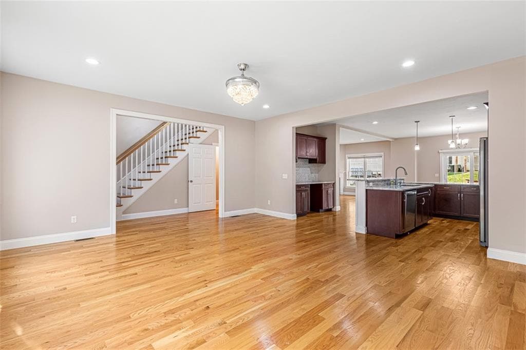 102 Hunting Hill Drive photo 14