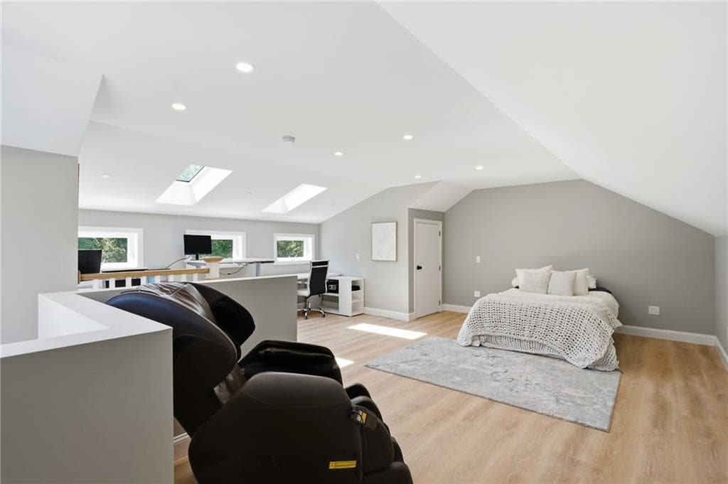 Single Family Residence at 95 Buttonwoods Road, Richmond, photo 32 of 49