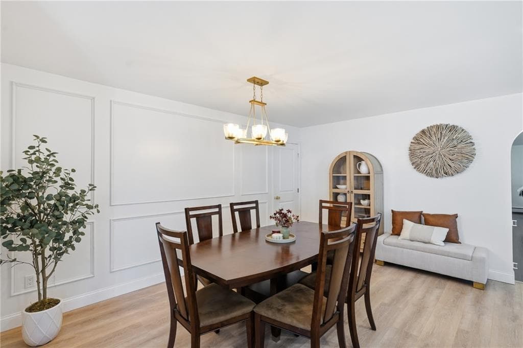 Single Family Residence at 95 Buttonwoods Road, Richmond, photo 24 of 49