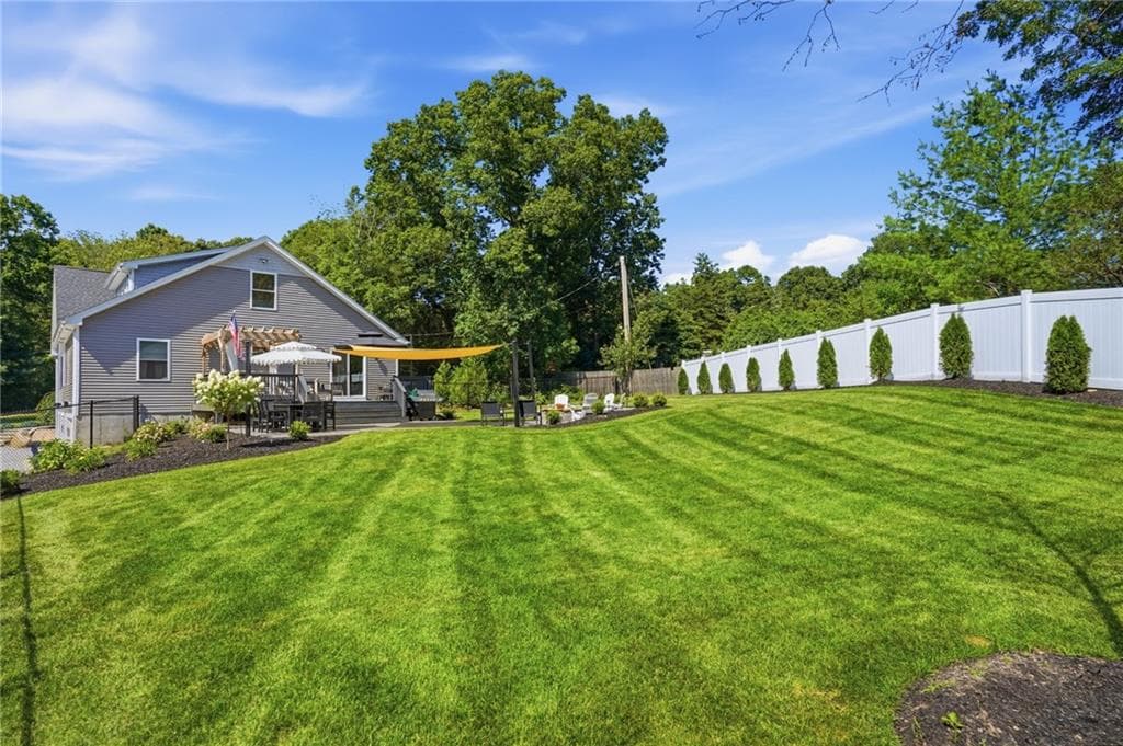 Single Family Residence at 95 Buttonwoods Road, Richmond, photo 38 of 49
