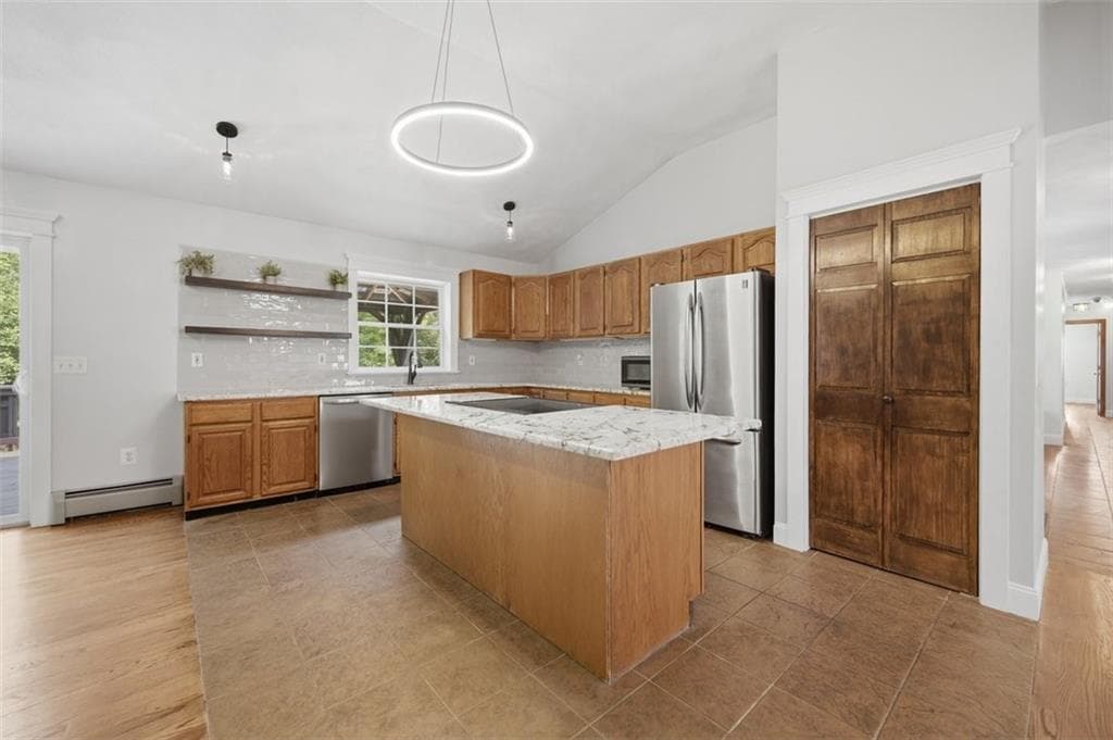 884 Reynolds Road photo 22