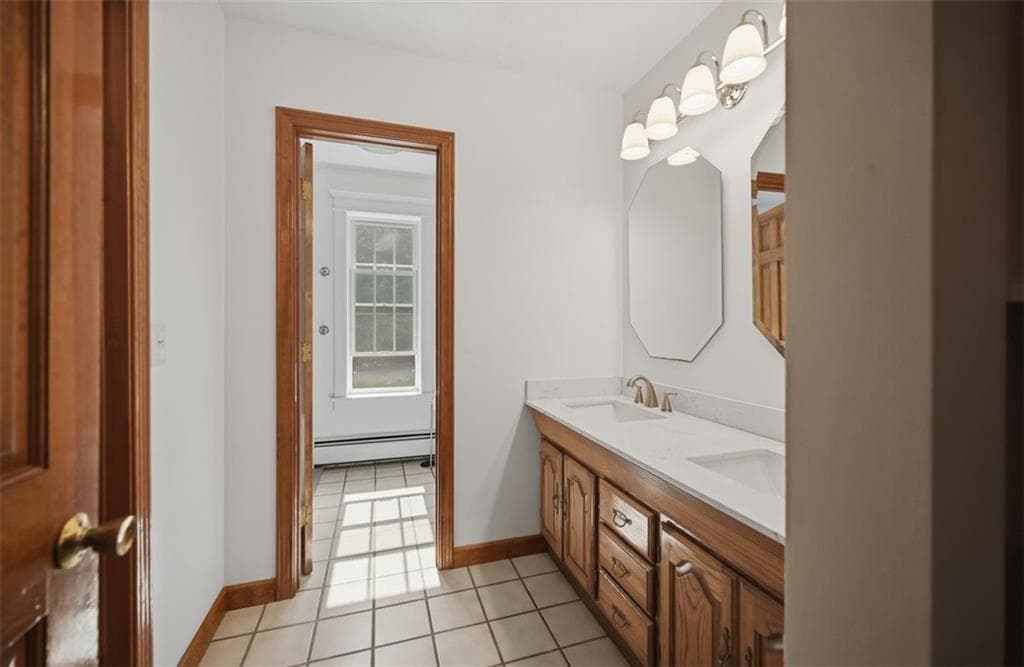 884 Reynolds Road photo 39
