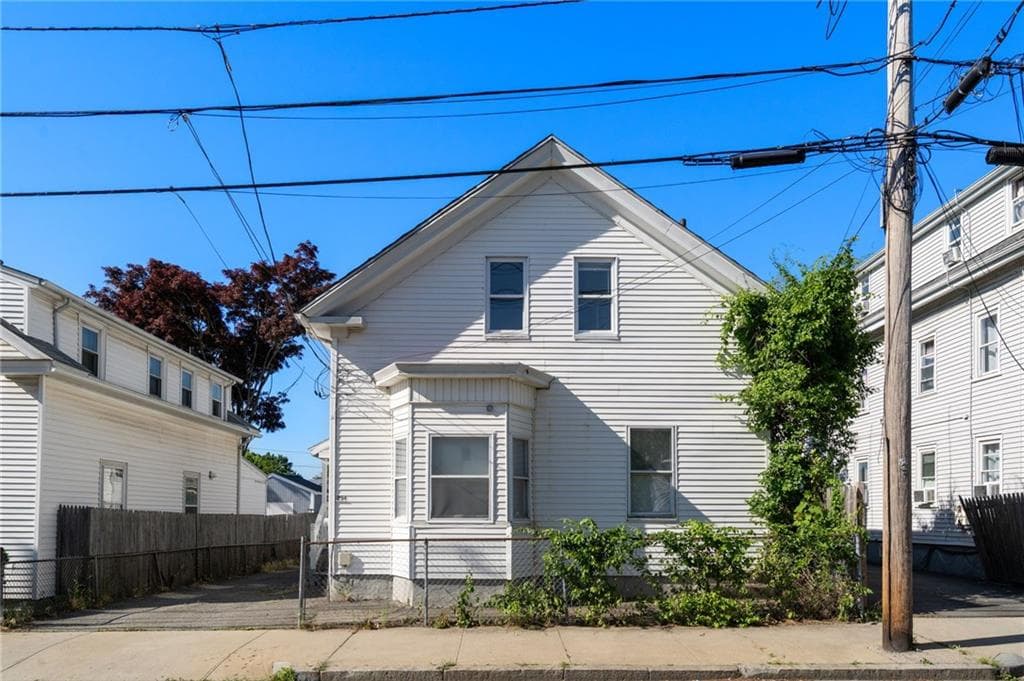 294 Admiral Street photo 2