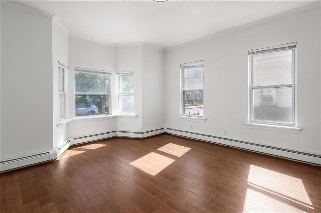 294 Admiral Street photo 3