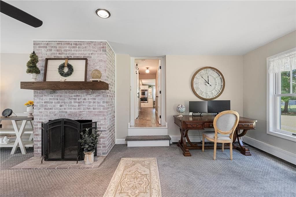 Single Family Residence at 178 D Queens River Drive, South Kingstown, photo 17 of 34