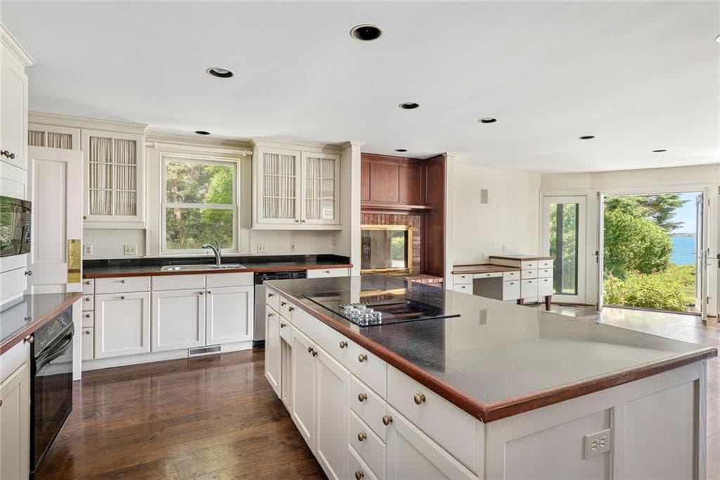 517 Tuckerman Avenue photo 15