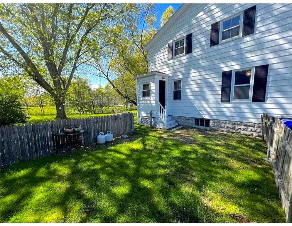 Multi Family at 348 350 MARKET , St, Warren, photo 18 of 50