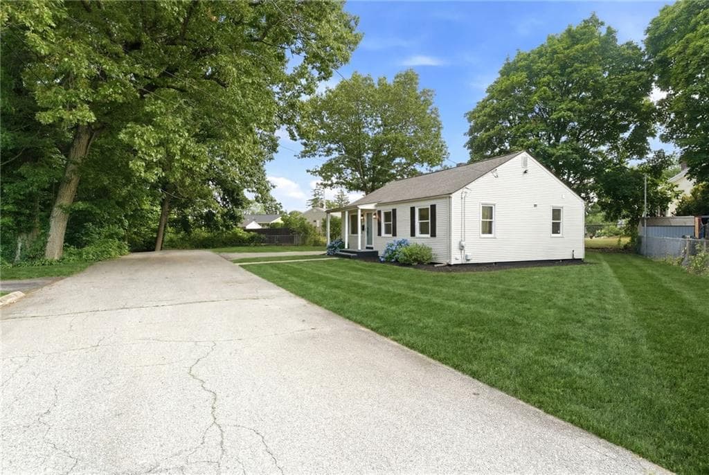 Single Family Residence at 28 Plain Street, East Providence, photo 5 of 38