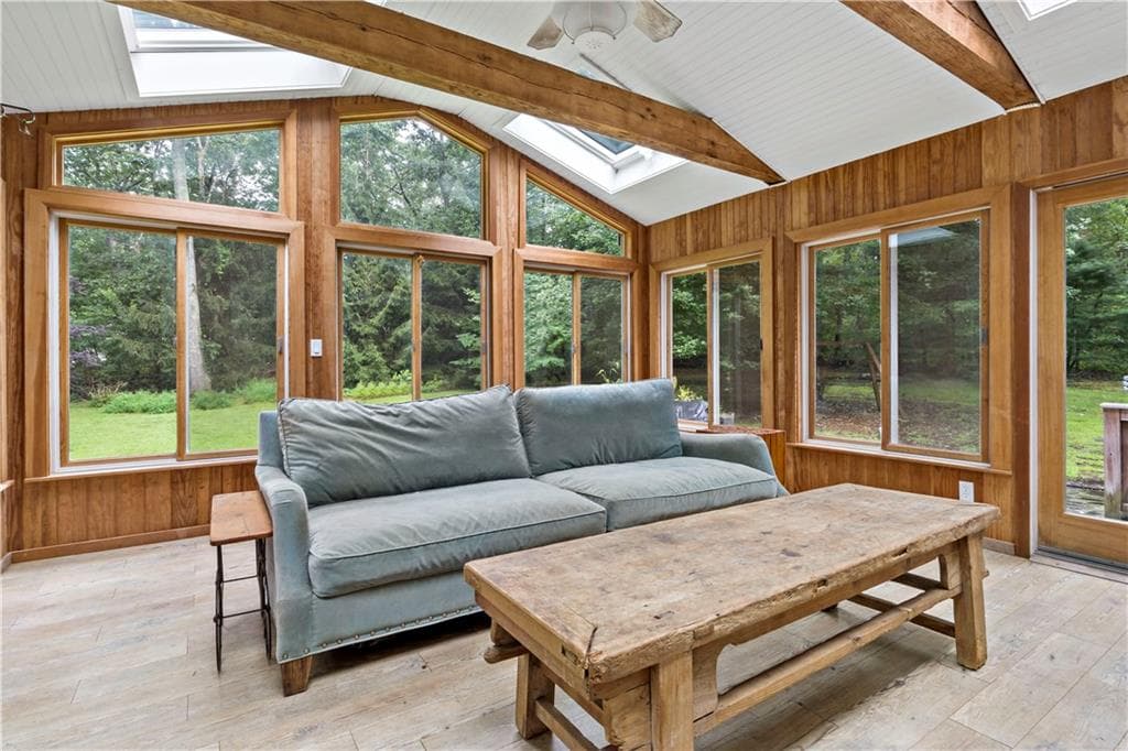 Single Family Residence at 172 Estelle Drive, South Kingstown, photo 14 of 45