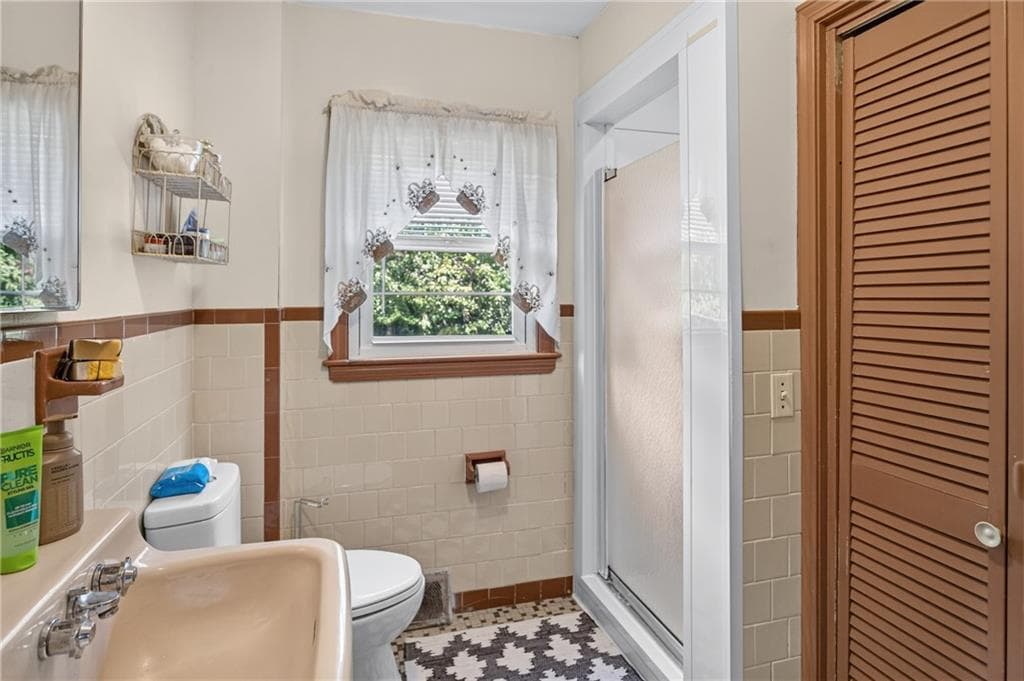 130 Thurston Street photo 40