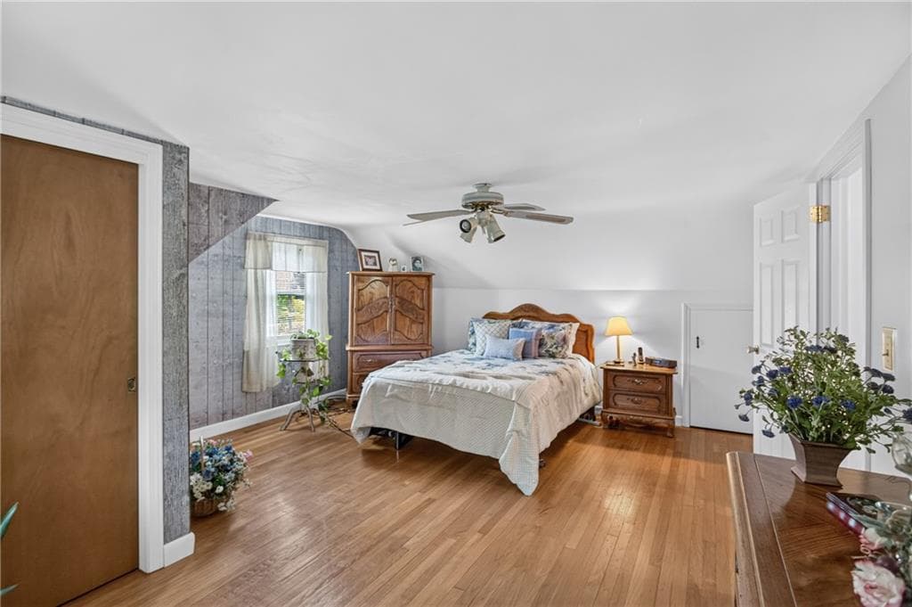 130 Thurston Street photo 31