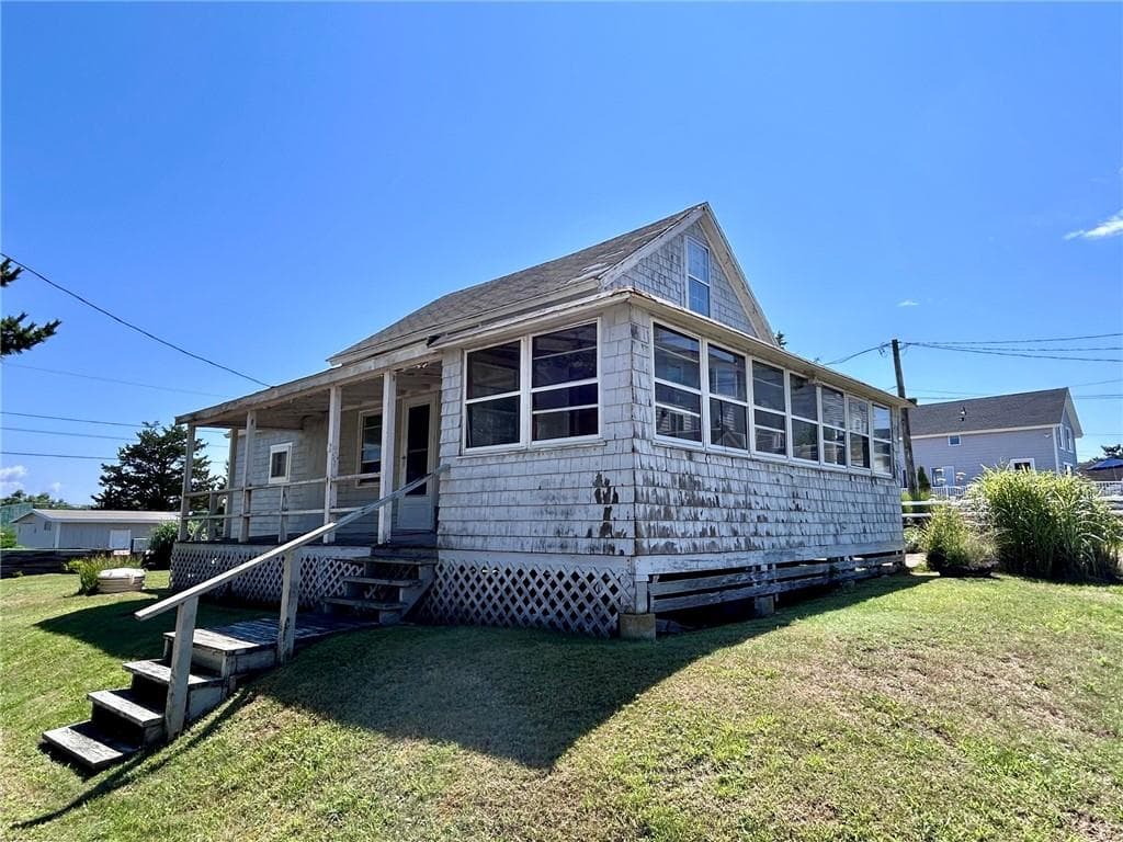 Single Family Residence at 834 A West Beach Road, Charlestown, photo 11 of 28