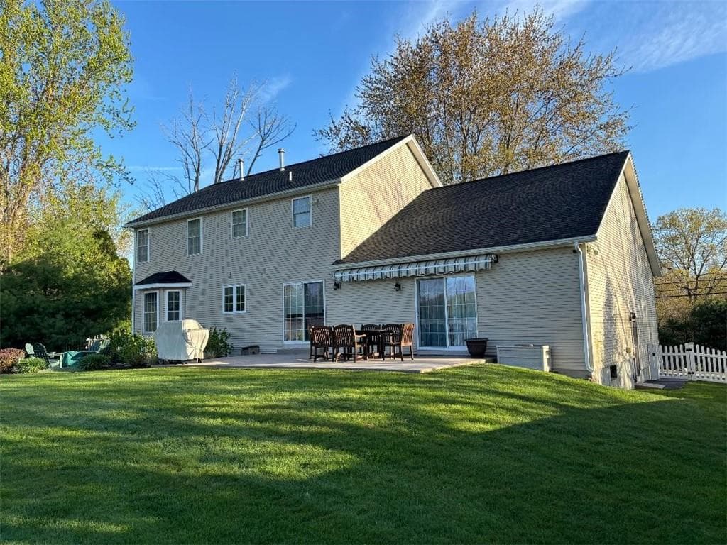 190 Hope Road photo 2