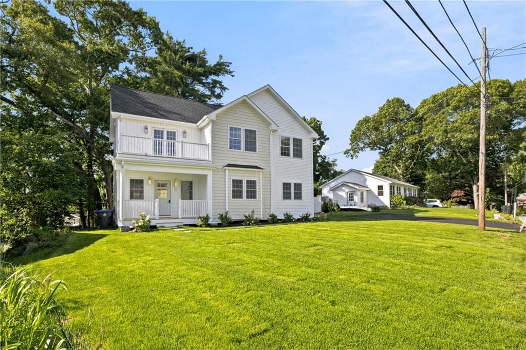 11 Juniper Street photo 2