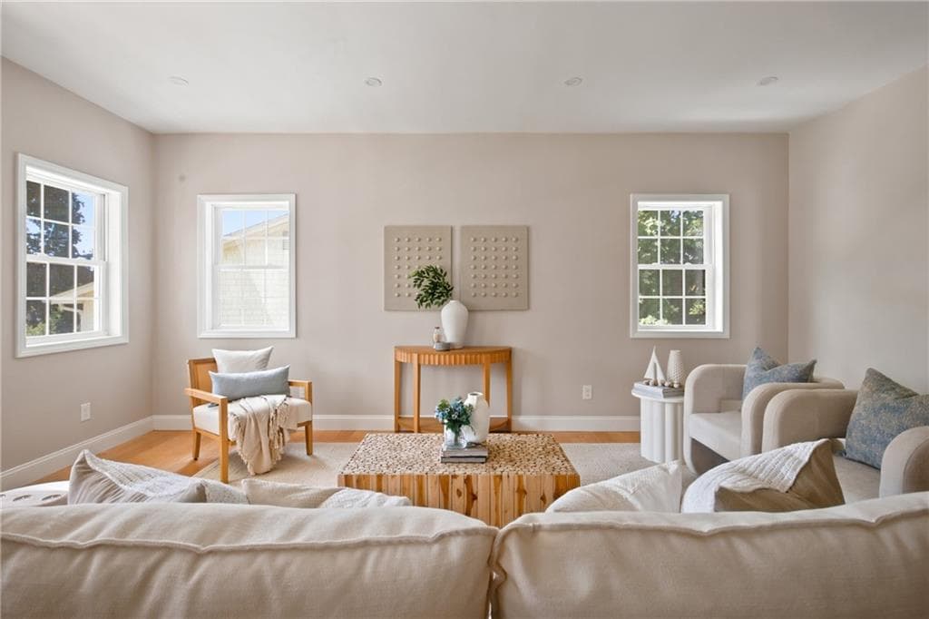 11 Juniper Street photo 7