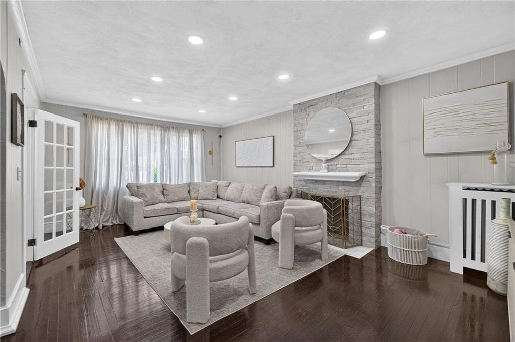 83 Myrtle Avenue photo 8