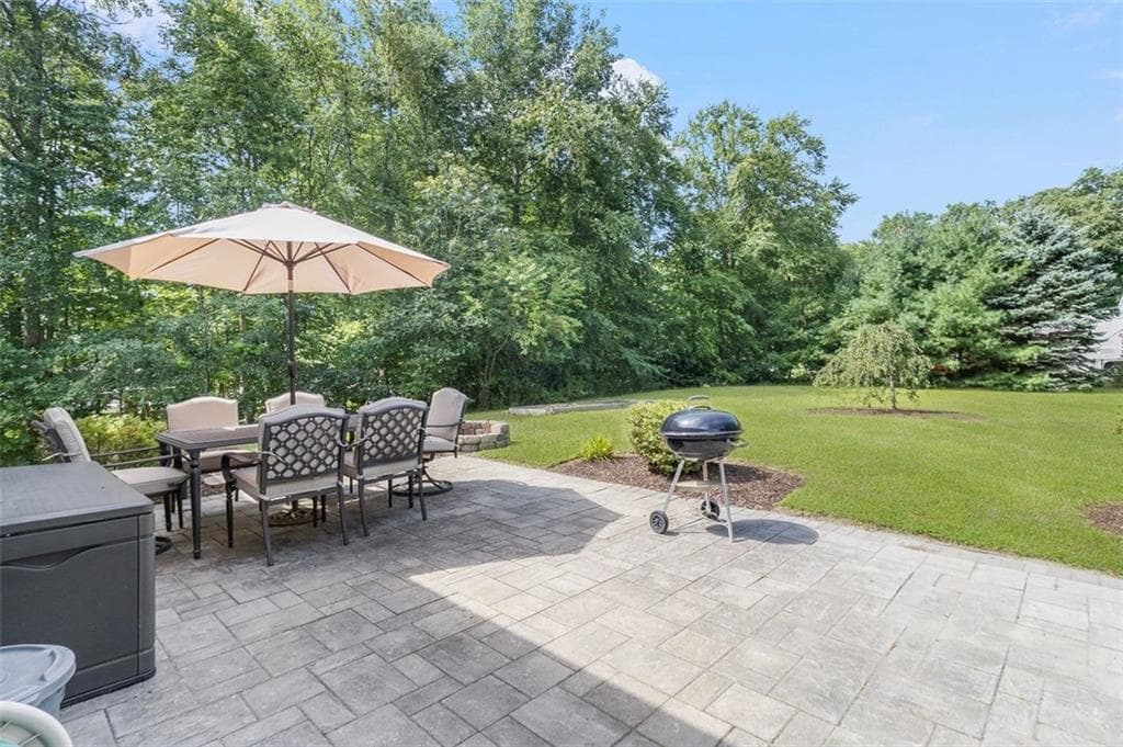 33 Charles Avenue photo 27