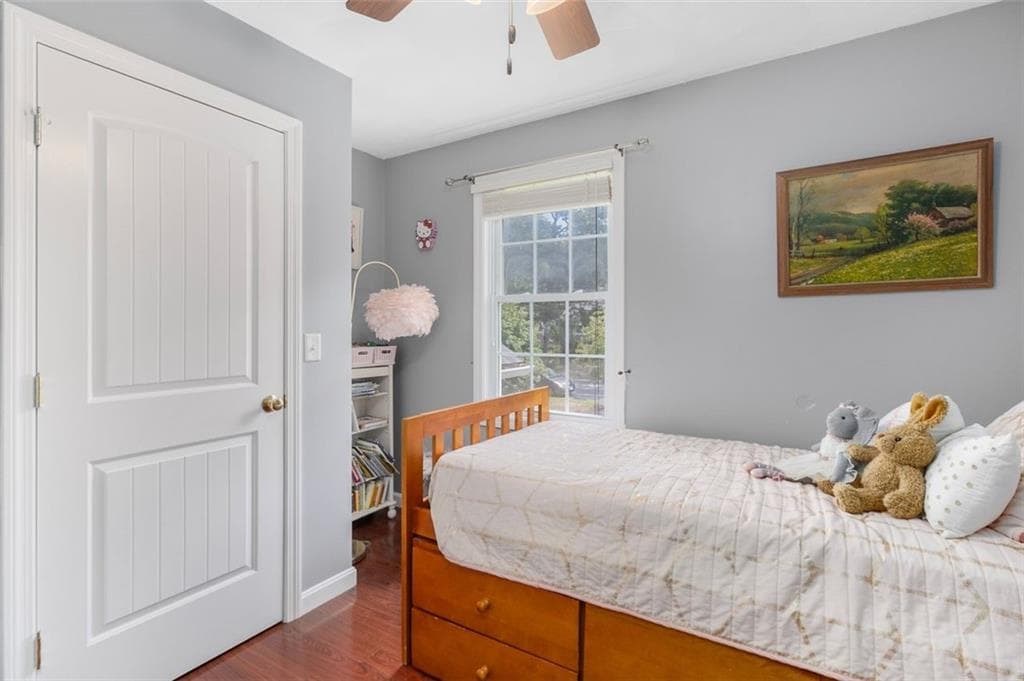 33 Charles Avenue photo 22