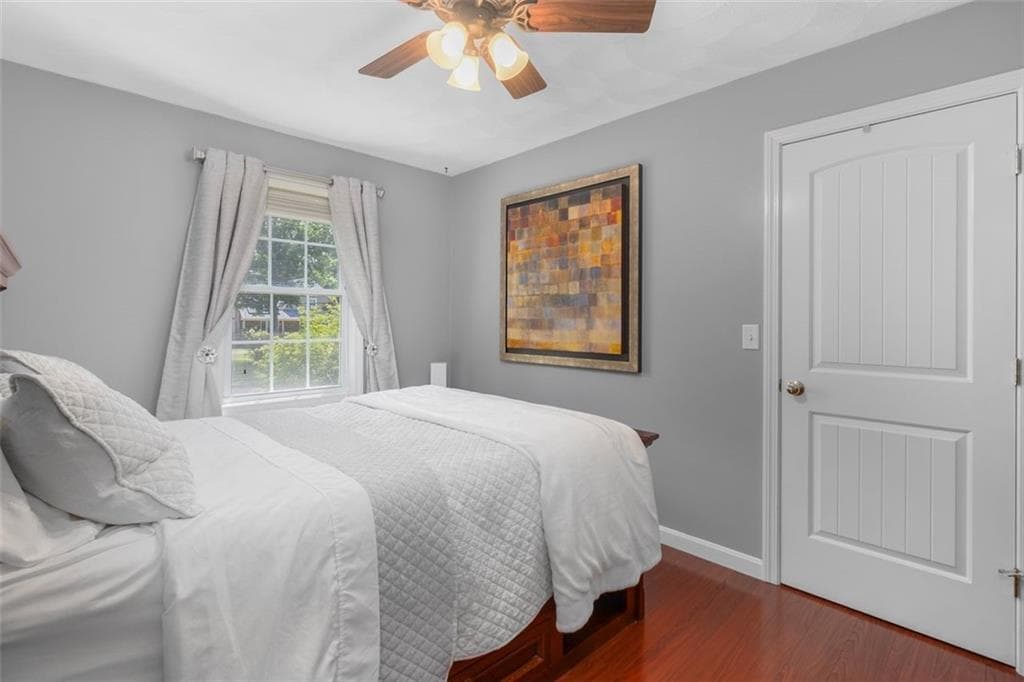 33 Charles Avenue photo 18