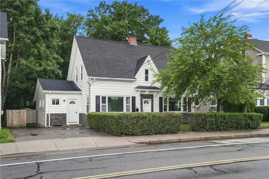 Single Family Residence at 786 Providence Street, West Warwick, photo 44 of 46
