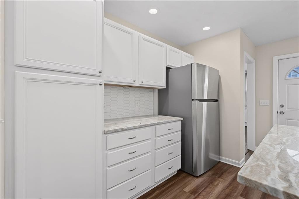 Single Family Residence at 786 Providence Street, West Warwick, photo 8 of 46