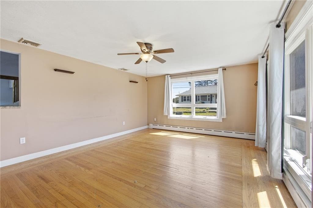 95 Uxbridge Street photo 14