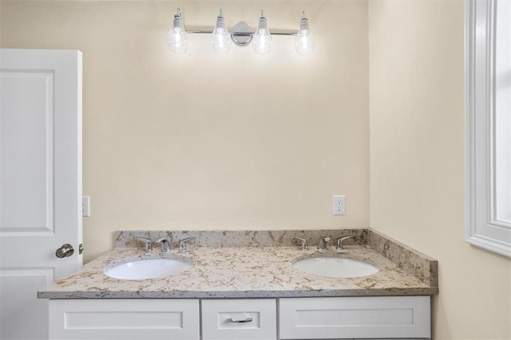 11 Stone Street UNIT E photo 17