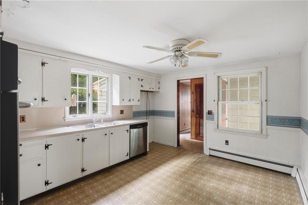 32 Bishop Drive photo 13
