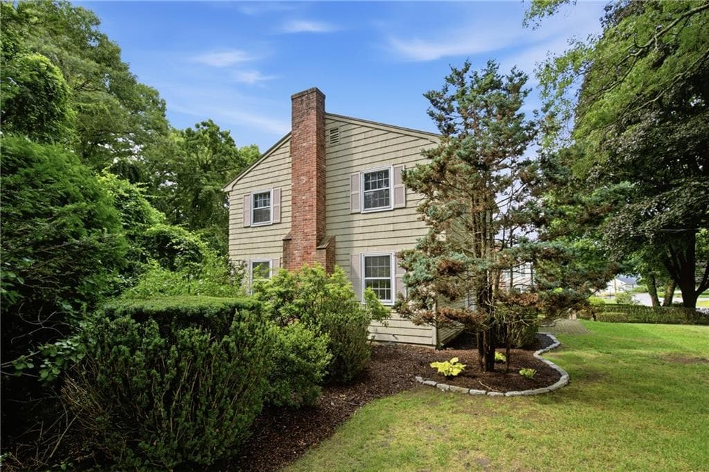32 Bishop Drive photo 32