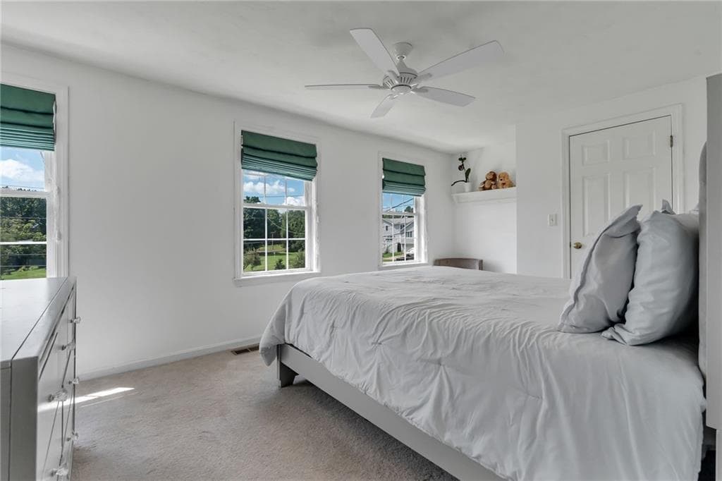 Single Family Residence at 6 Fleuette Drive, Bellingham, photo 26 of 40
