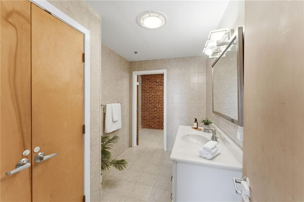 82 Orange Street UNIT 3B photo 30